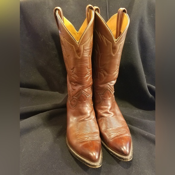 Tony Lama Other - Tony Lama Men’s sz9 1/2
Buck skin